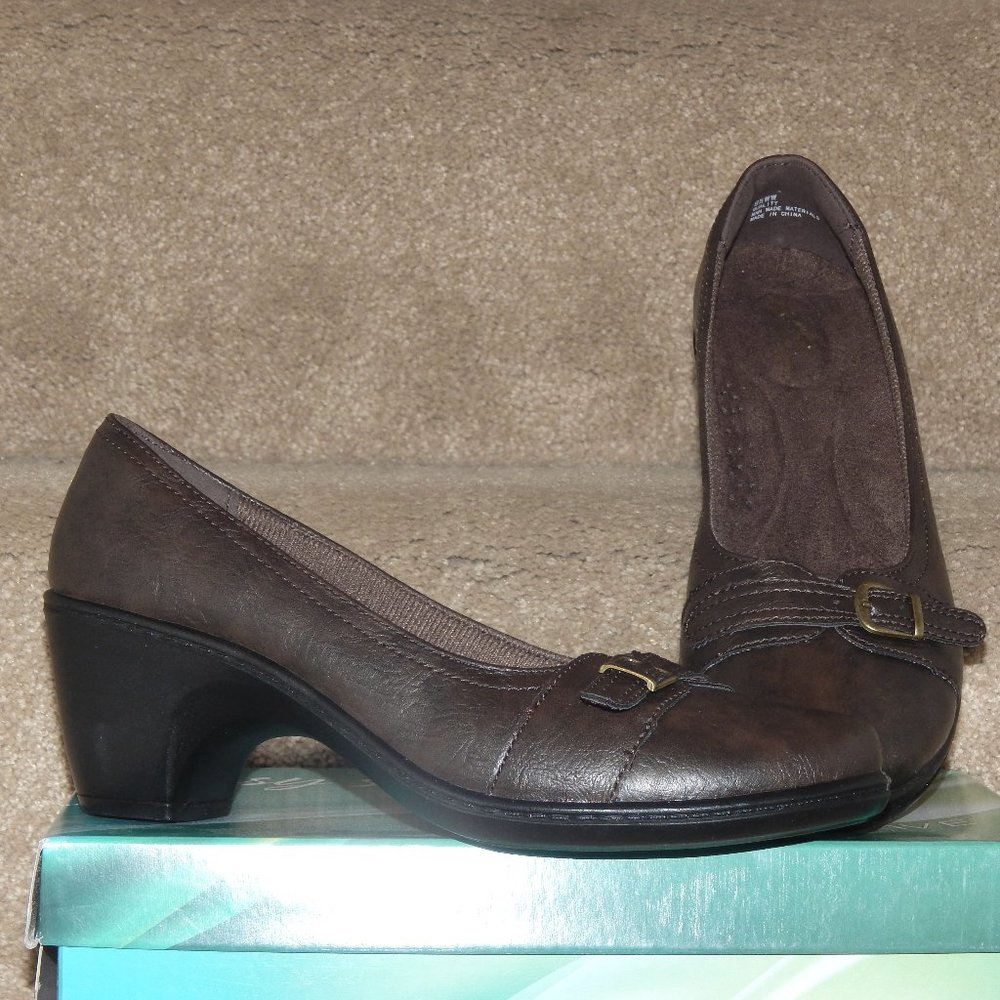 Elegant Brown Women's Heels